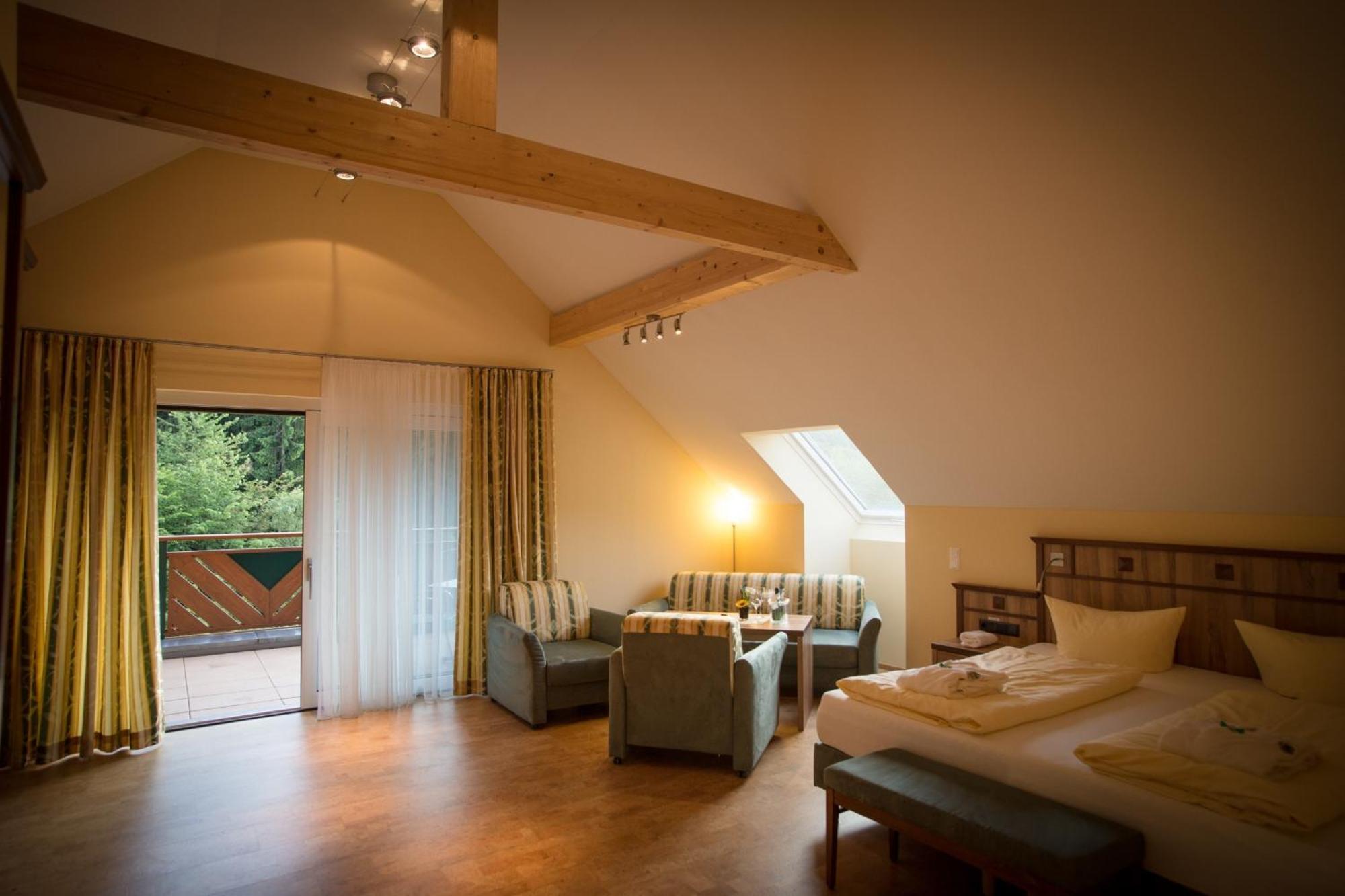 Wald-Hotel Heppe Dammbach Cameră foto
